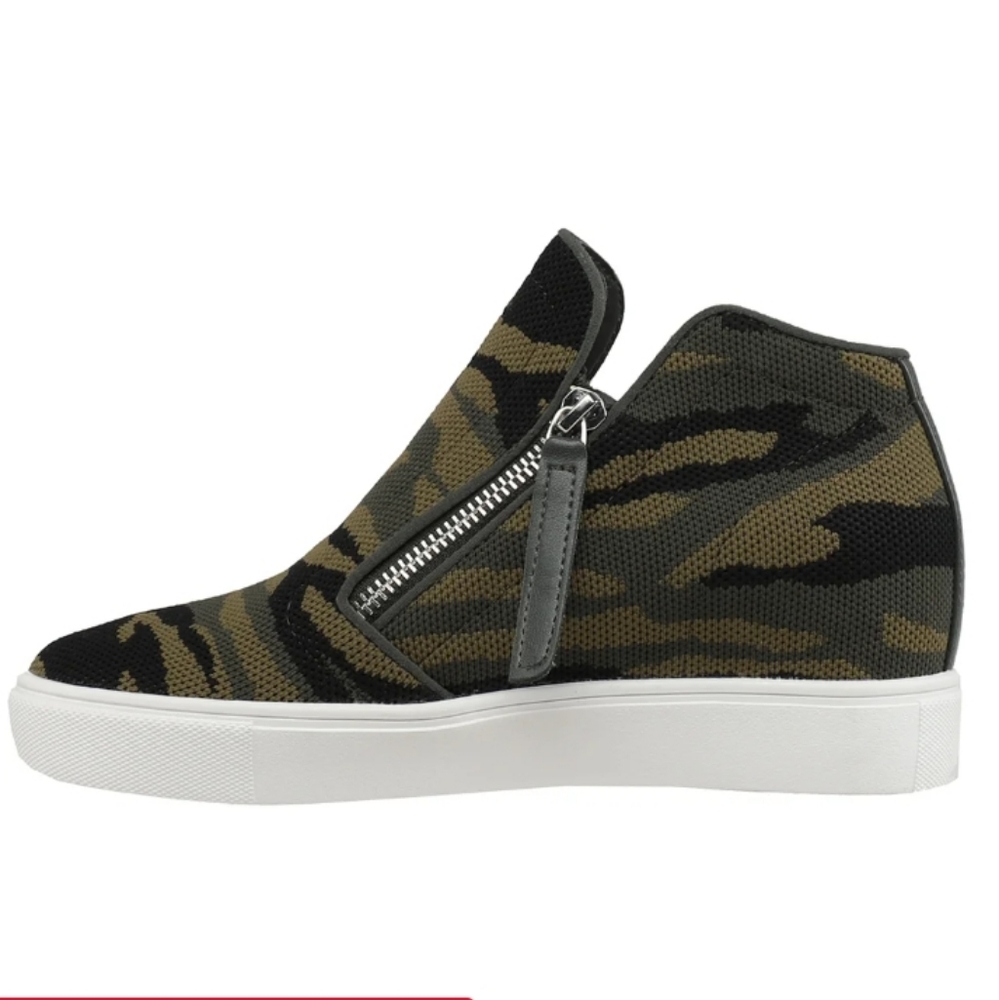 NWOT Camouflage Wedge Slip On SneakersWomens | Steve Madden